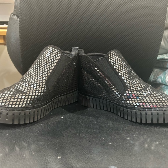 Italina Women's Sparkly Studded Black Ankle Bootie Slip-On Casual Shoes - Picture 7 of 8